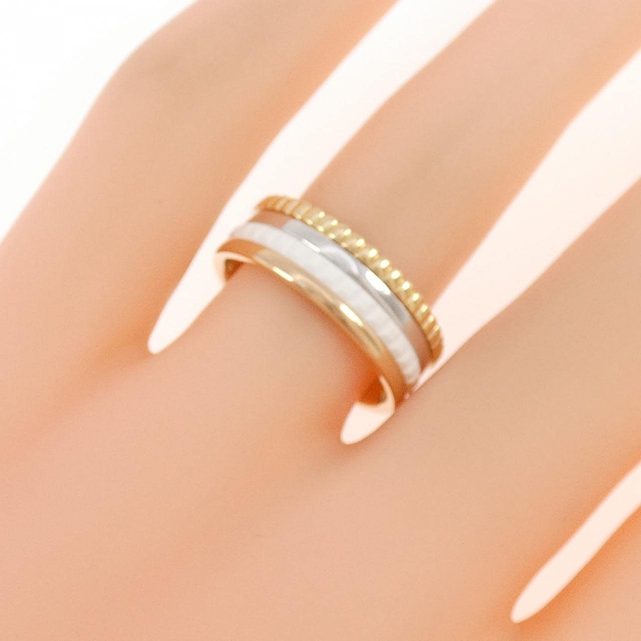ブシュロン キャトル ホワイト スモール リング