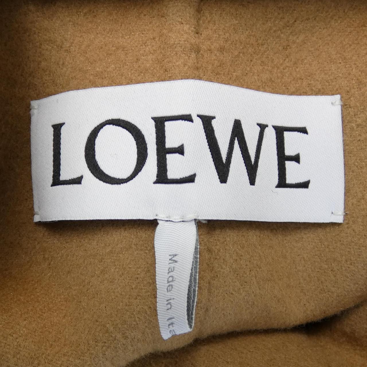 LOEWE外套