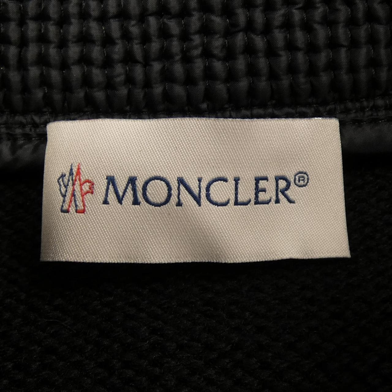 モンクレール MONCLER ダウンジャケット