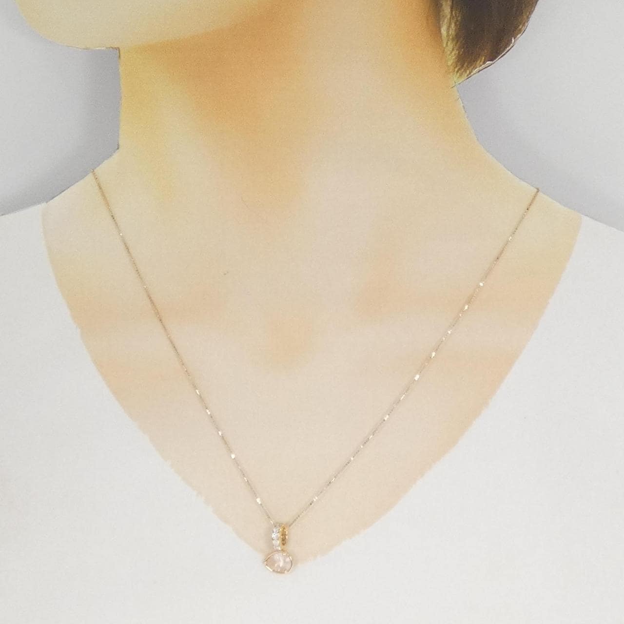 ヴェレッタ オッターヴァ ローズクオーツ ネックレス