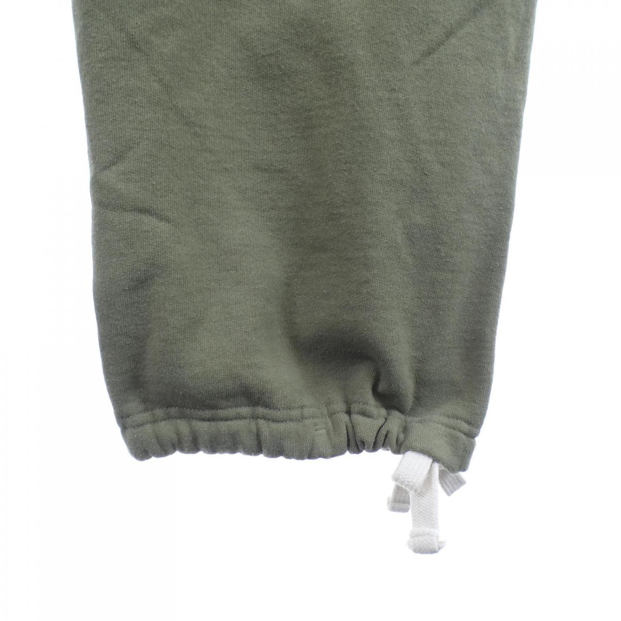 シュプリーム SUPREME Small Box パンツ