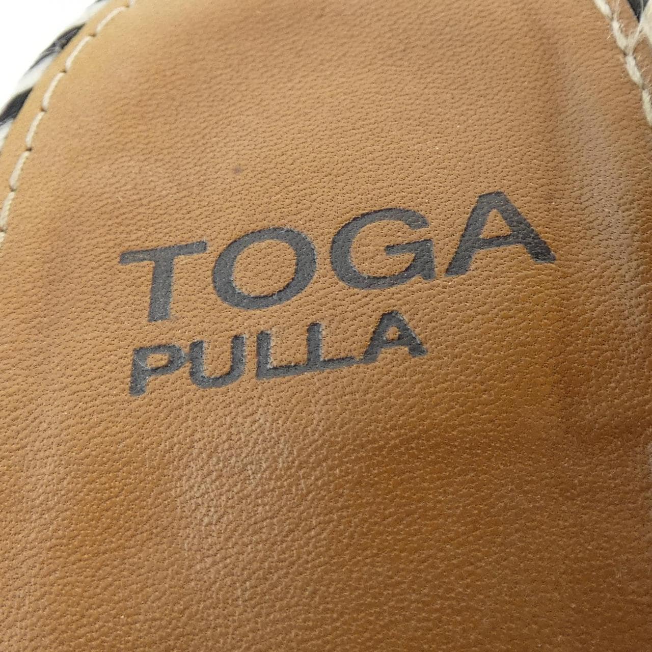 トーガ TOGA サンダル