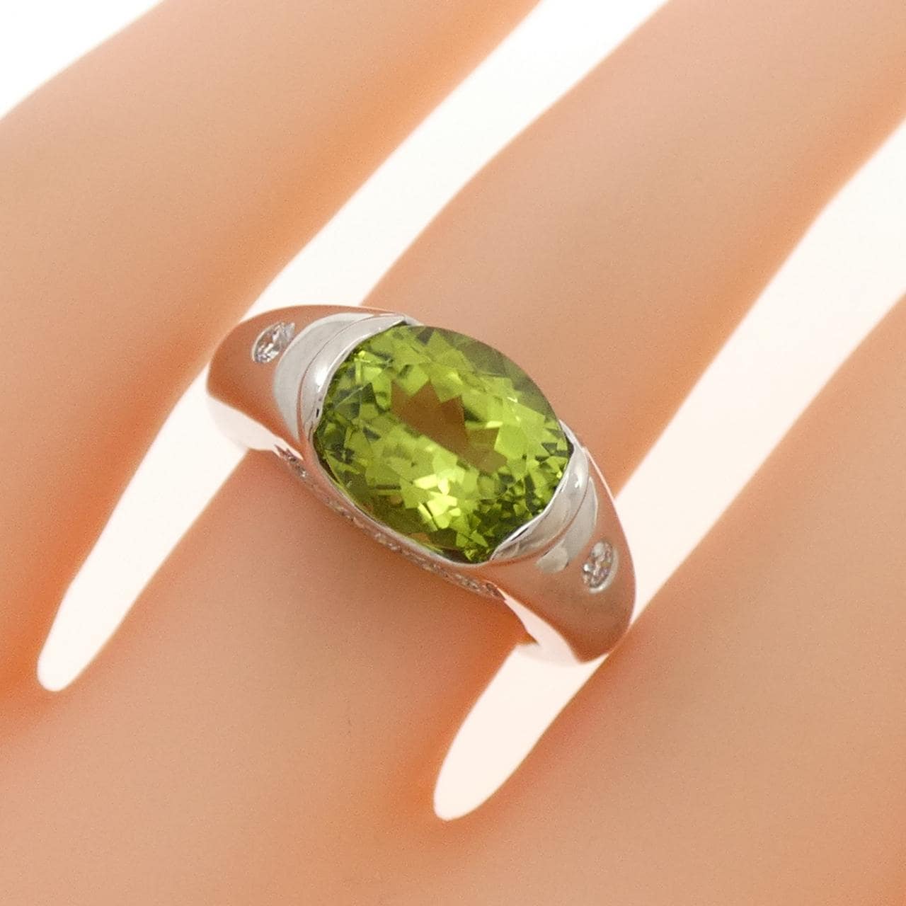 PT900 ペリドット リング 2.71CT