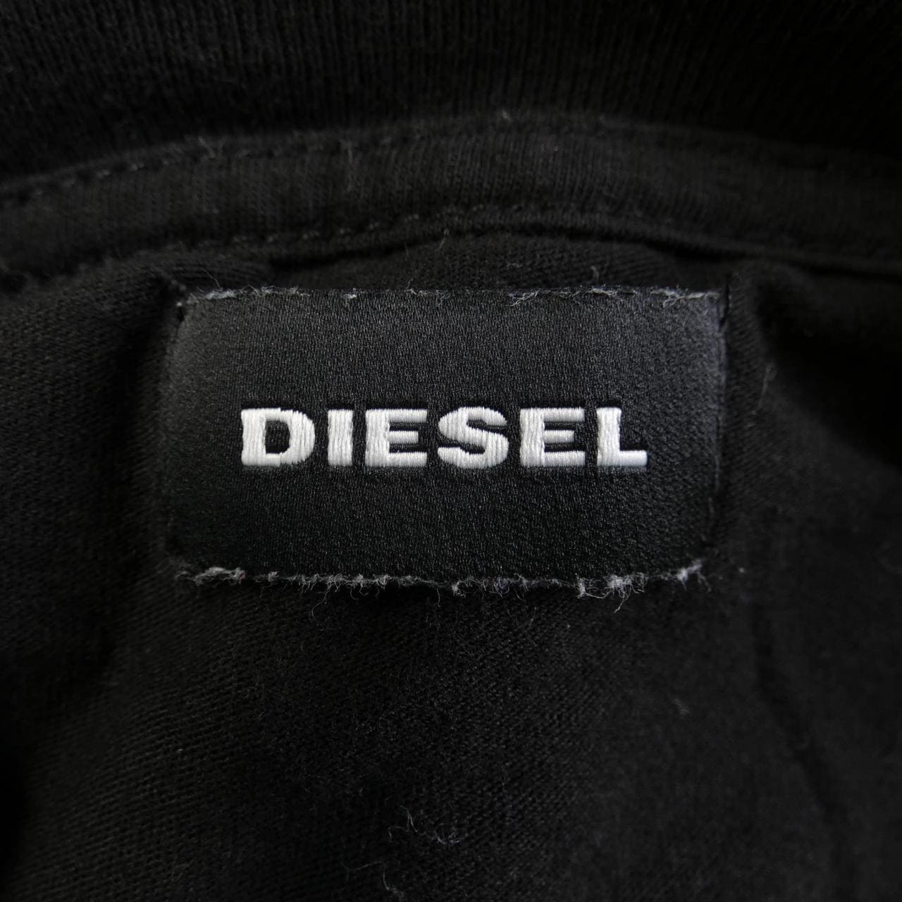 ディーゼル DIESEL Tシャツ