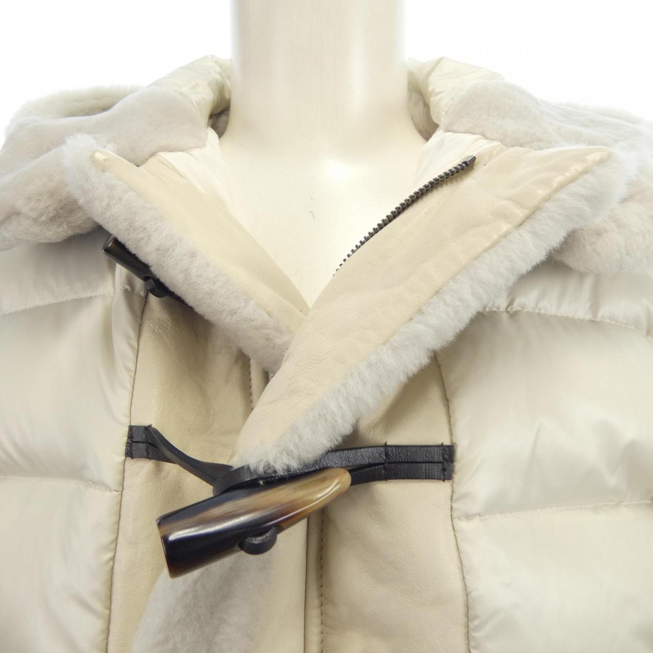 エンメティ EMMETI ダウンジャケット