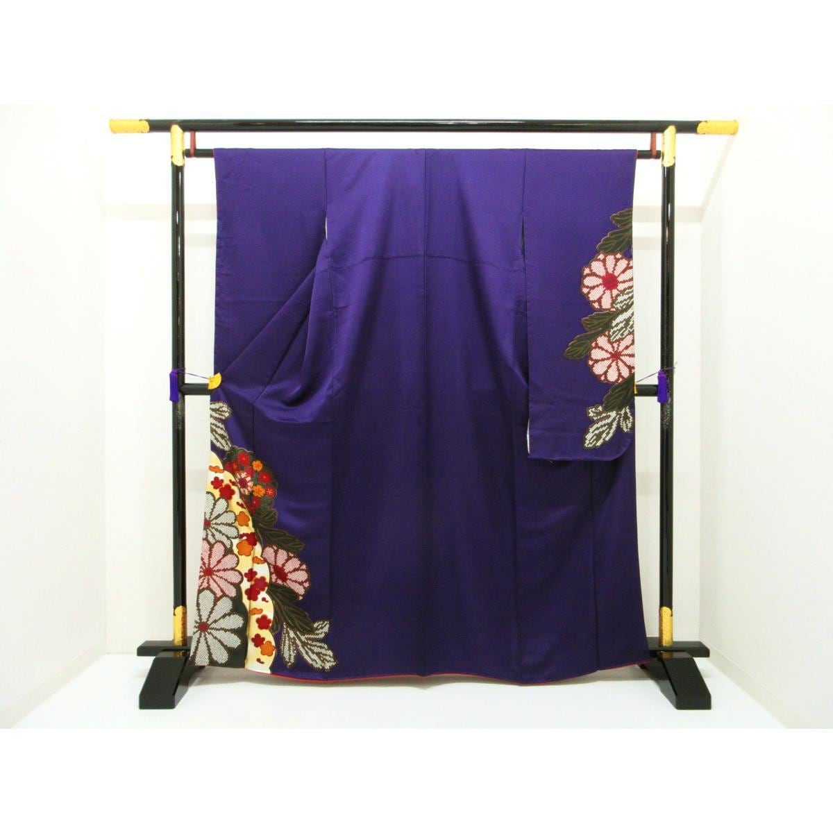 [Unused items] Long-sleeved kimono with gold-leaf Yuzen finish, sleeve length S size