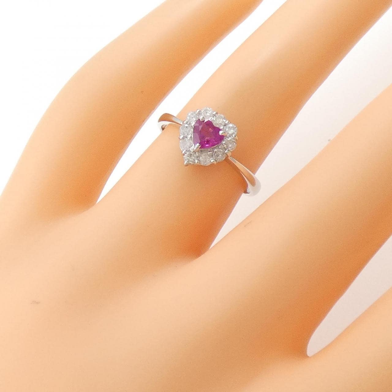K18WG ハート ルビー リング 0.25CT