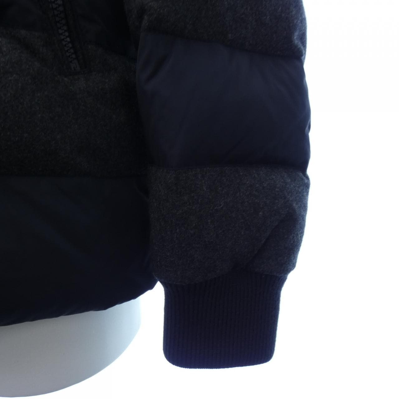 モンクレール MONCLER DORDOGNA ダウンジャケット