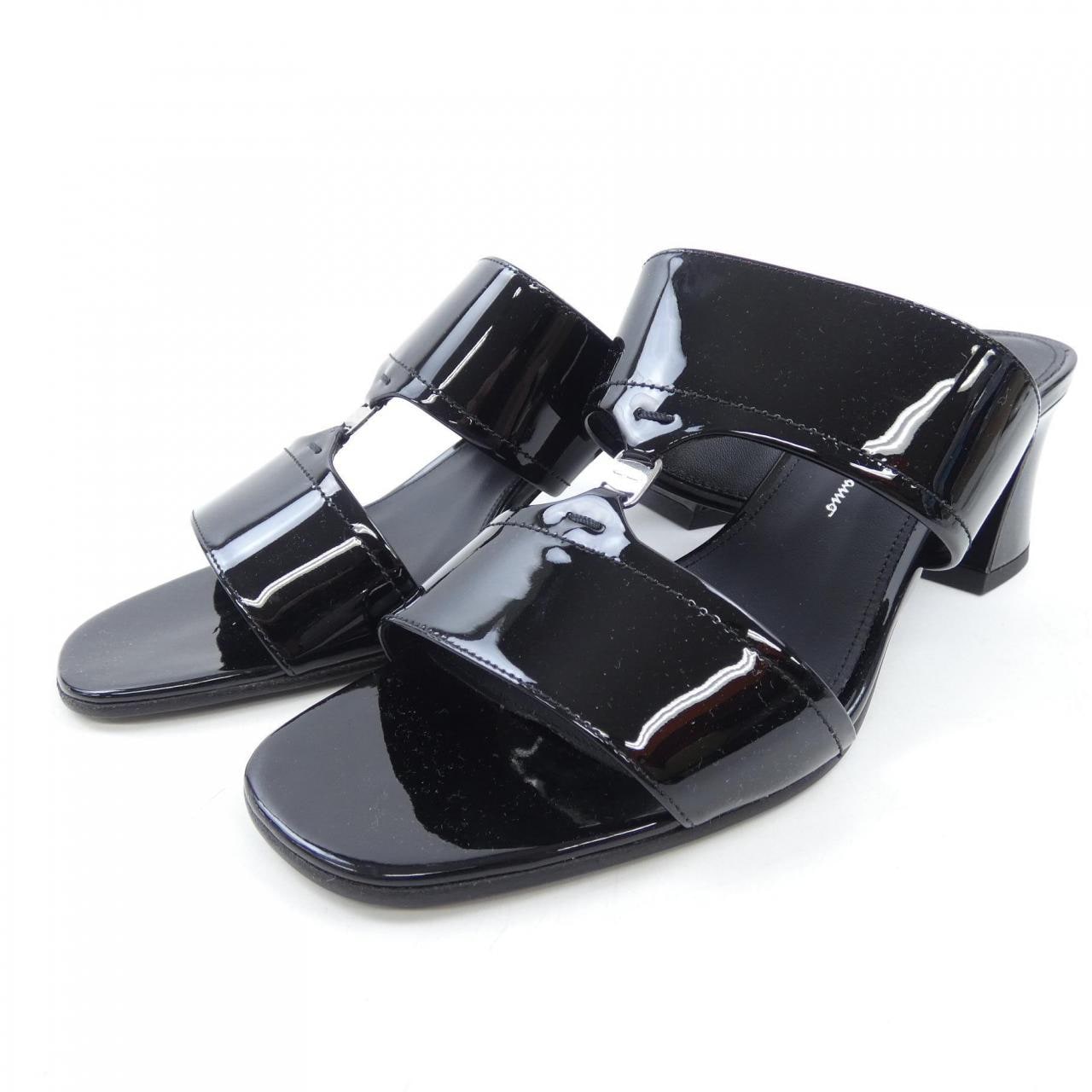 サルヴァトーレフェラガモ SALVATORE FERRAGAMO TOT55 サンダル