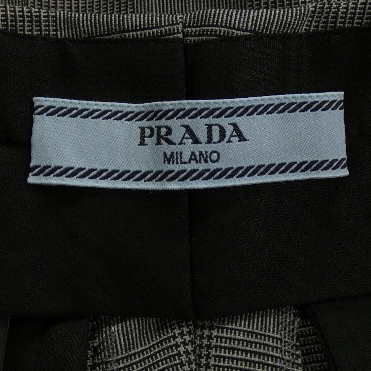プラダ PRADA P29EU S221 1RYO ショートパンツ