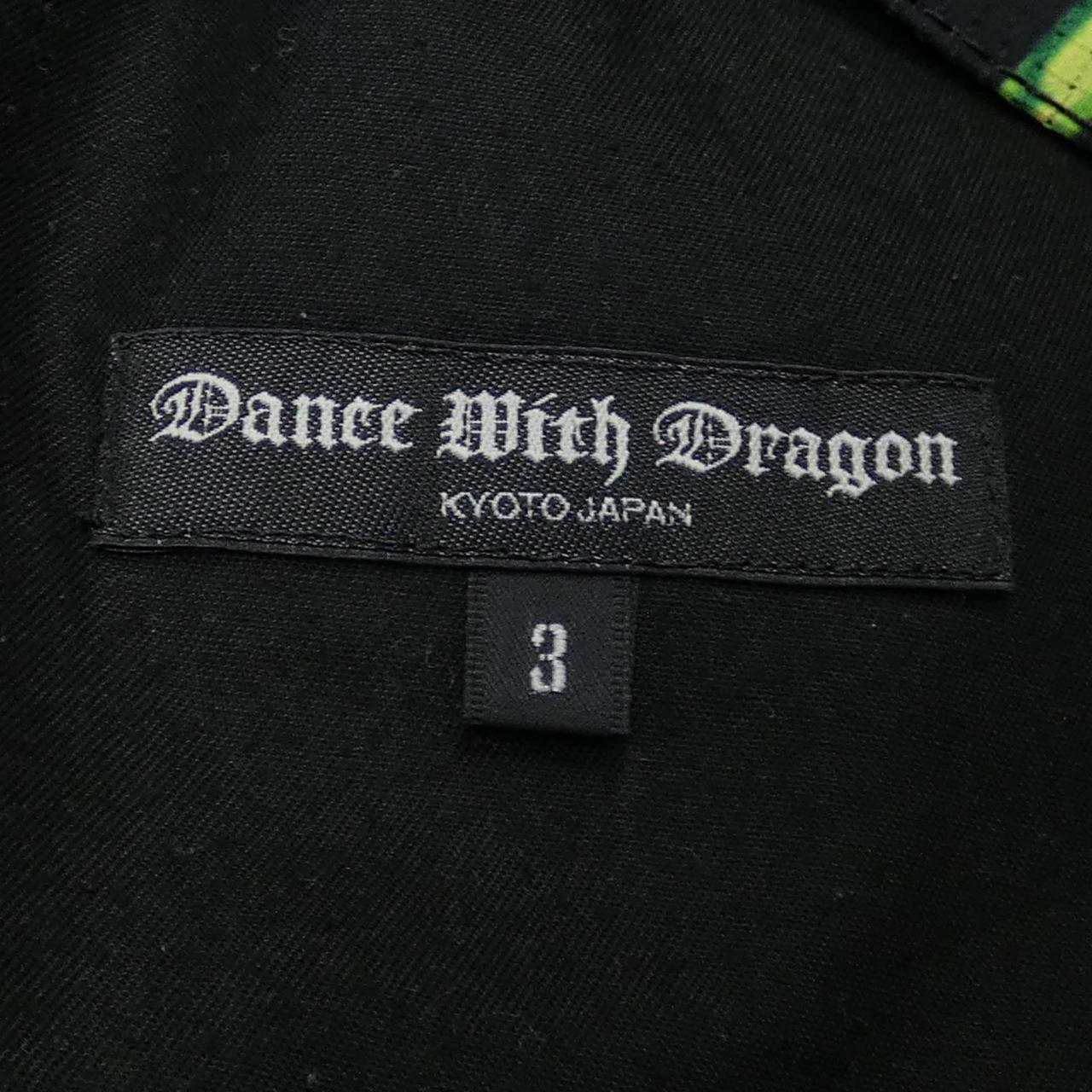 DANCE WITH DRAGON ショートパンツ