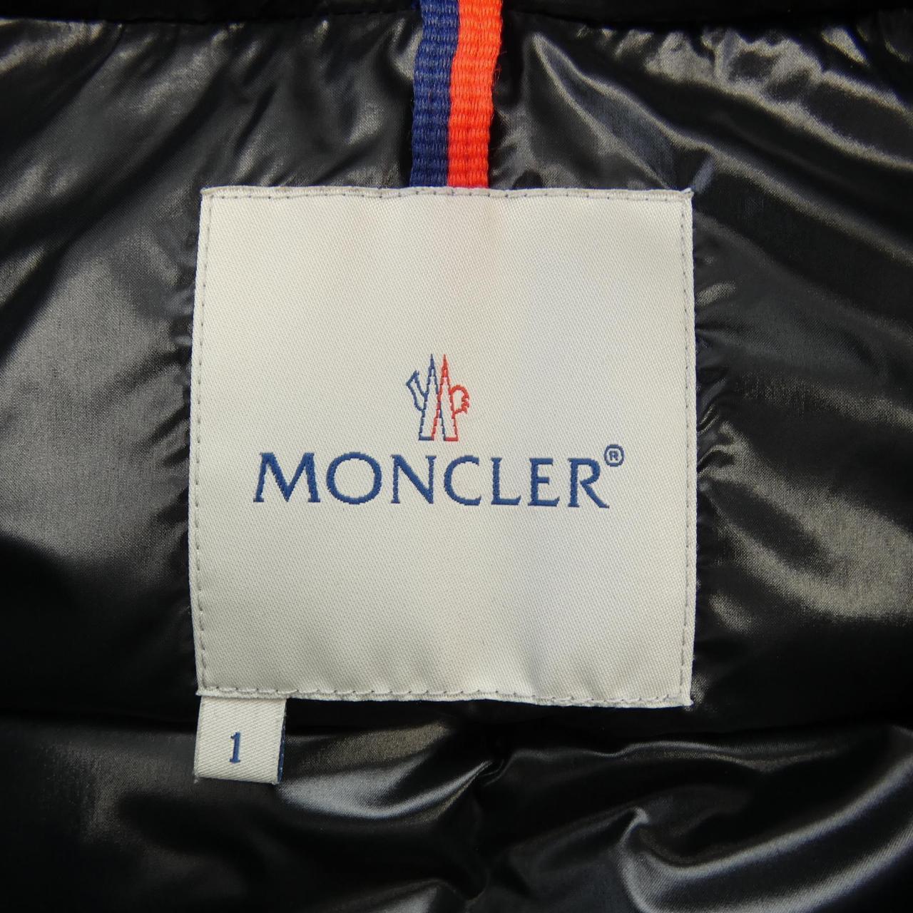 モンクレール MONCLER ダウンジャケット