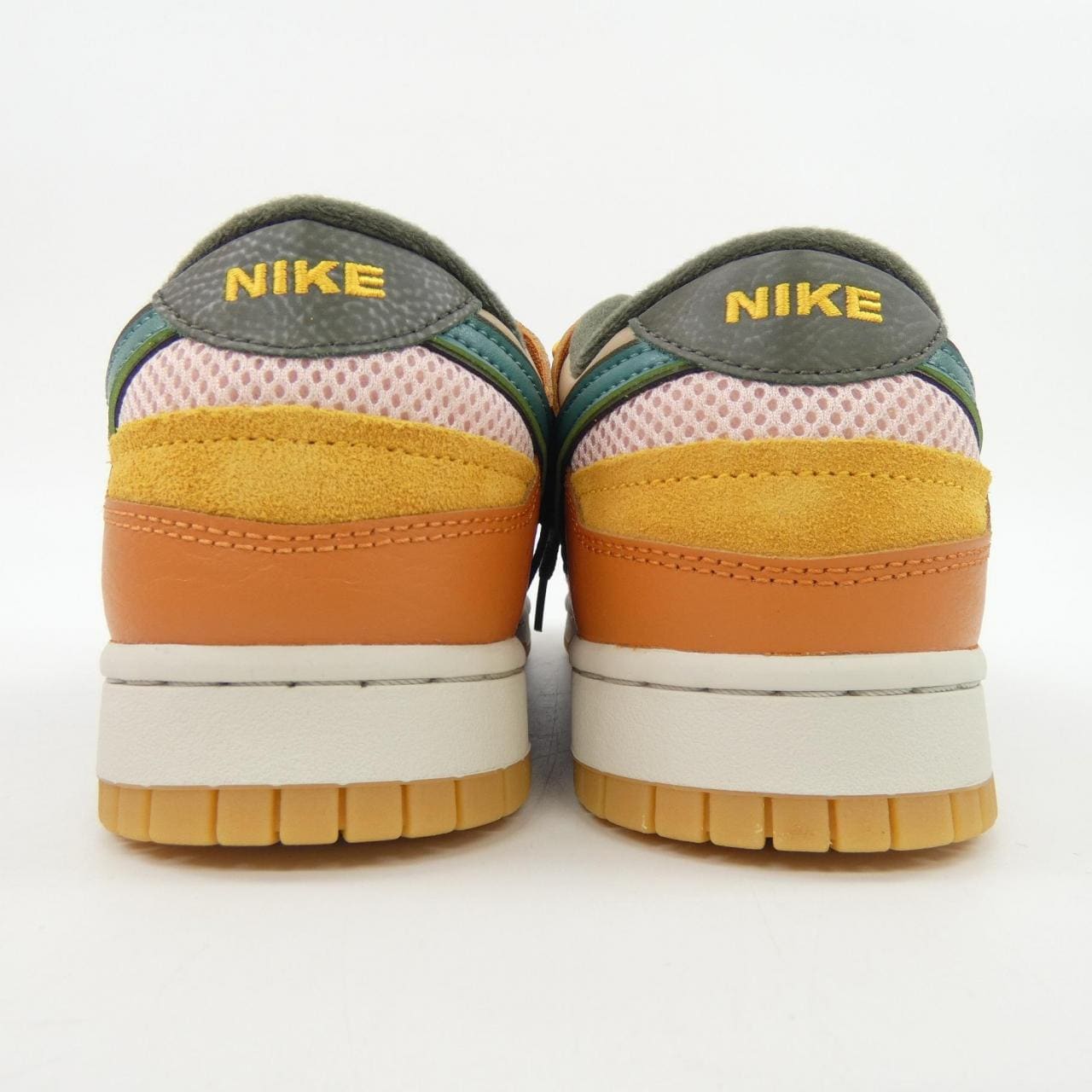 ナイキ NIKE db0500-200 スニーカー