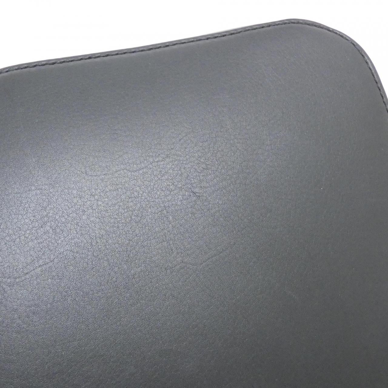 ロエベ ペブル バケット バッグ ミディアム AANBBBWX01 ショルダーバッグ