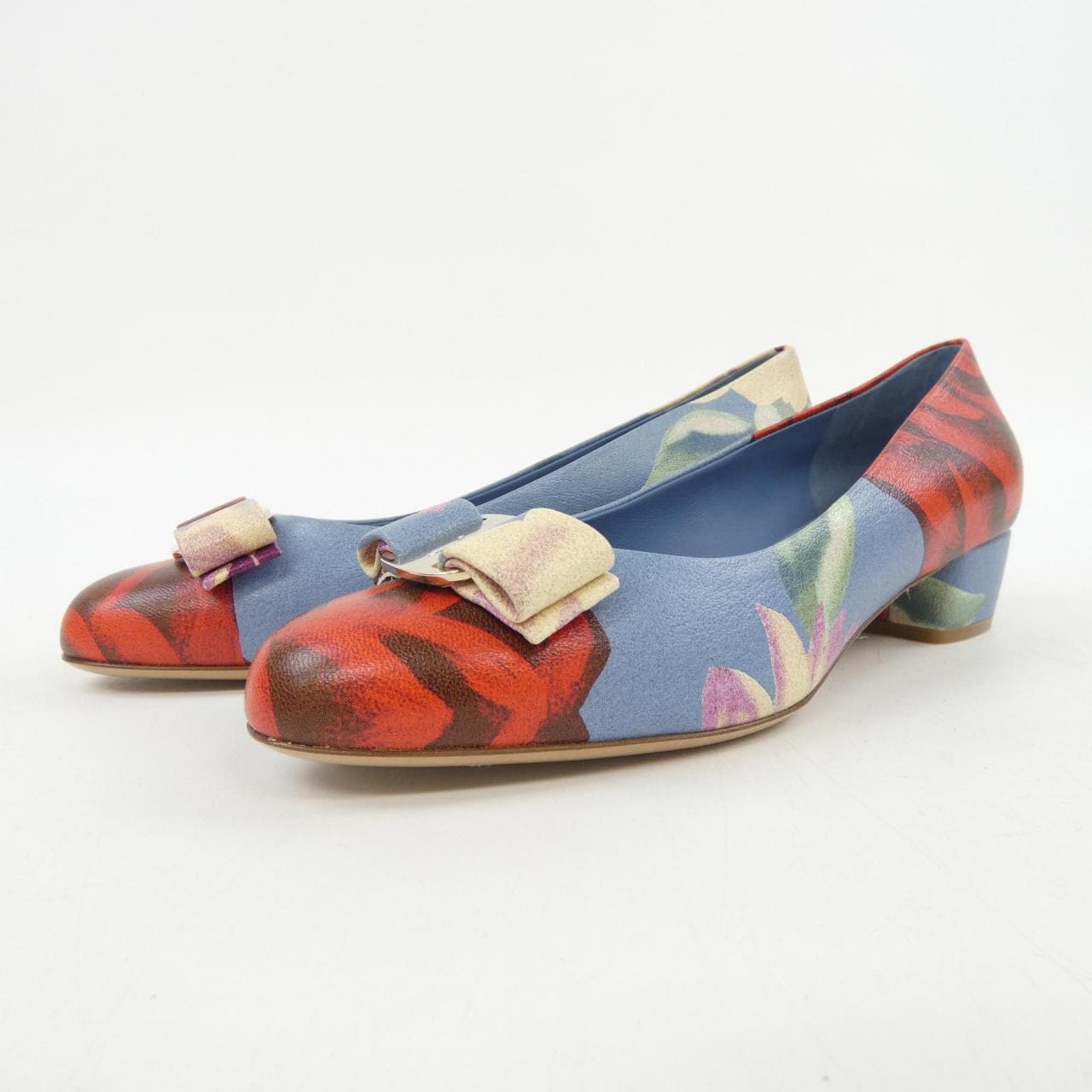 サルヴァトーレフェラガモ SALVATORE FERRAGAMO パンプス