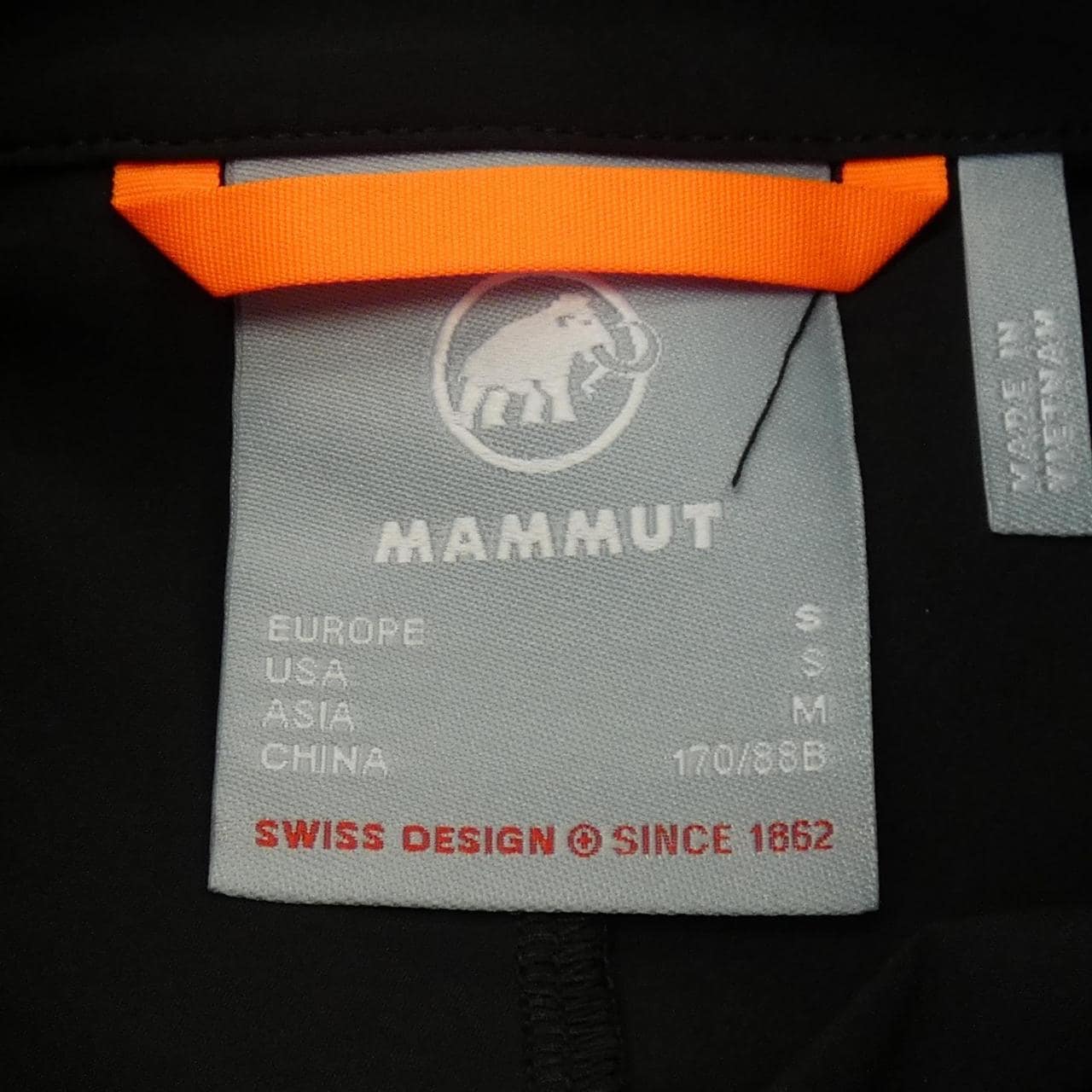 マムート MAMMUT ブルゾン