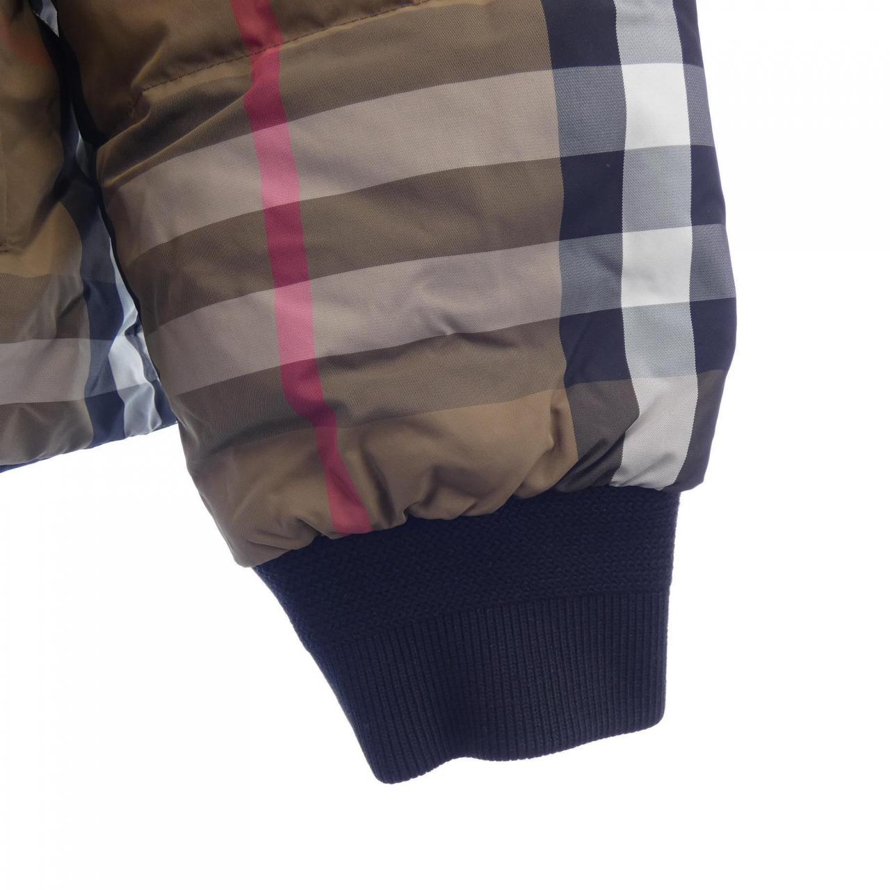 BURBERRY巴寶莉羽絨服