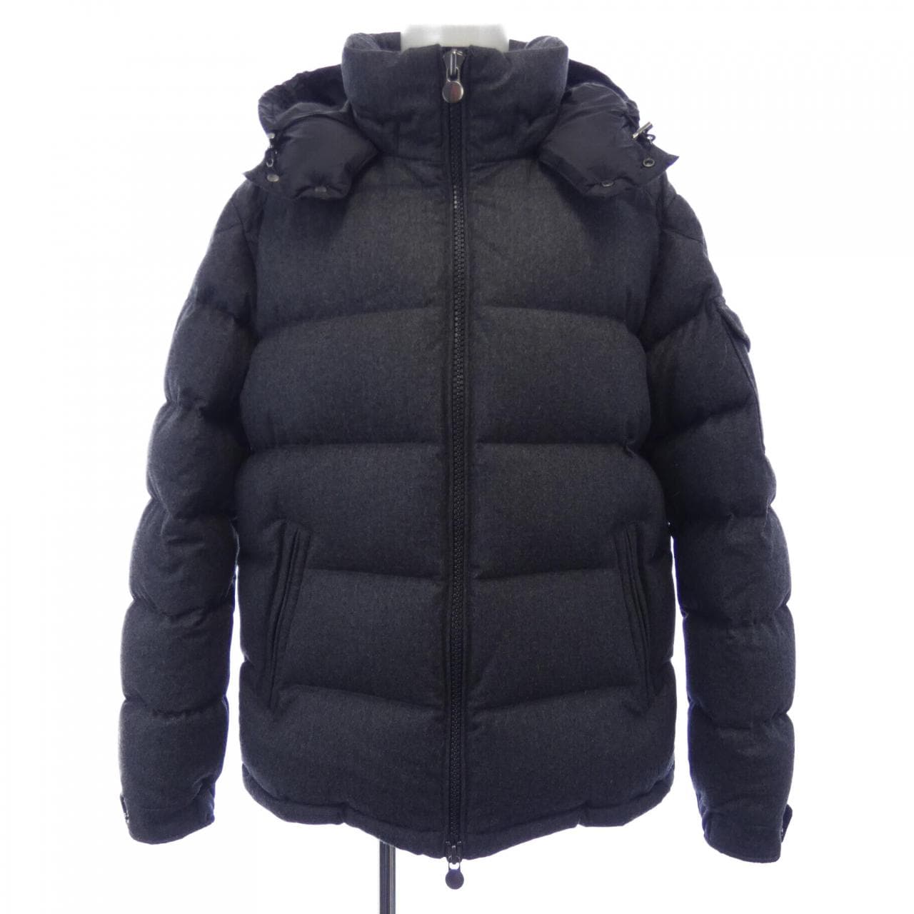 モンクレール MONCLER ダウンジャケット
