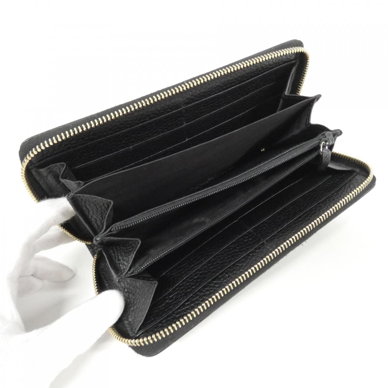グッチ 598187 A7M0G 財布