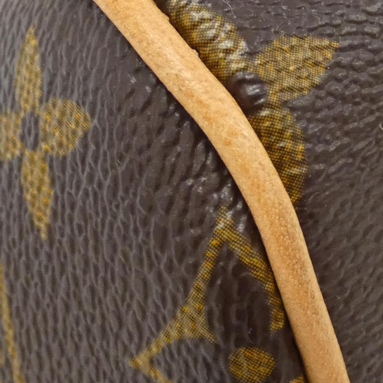 LOUIS VUITTON Monogram Tivoli PM M40143 包