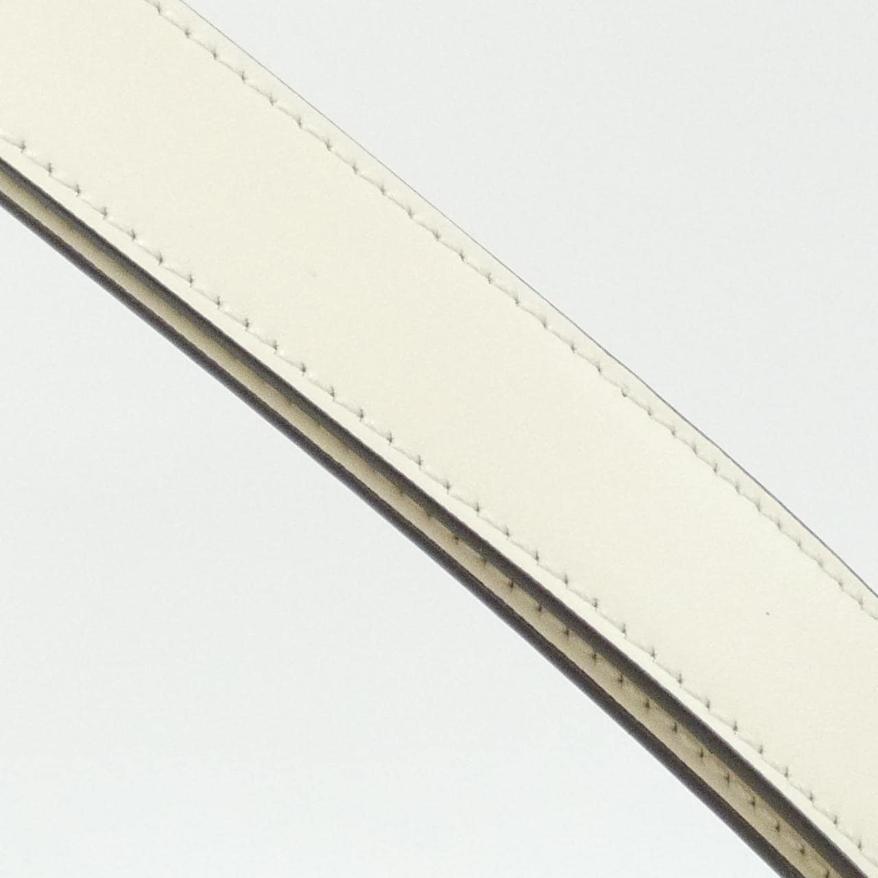フェンディ バイ ザ ウェイ ミディアム 8BL146 AC9L バッグ