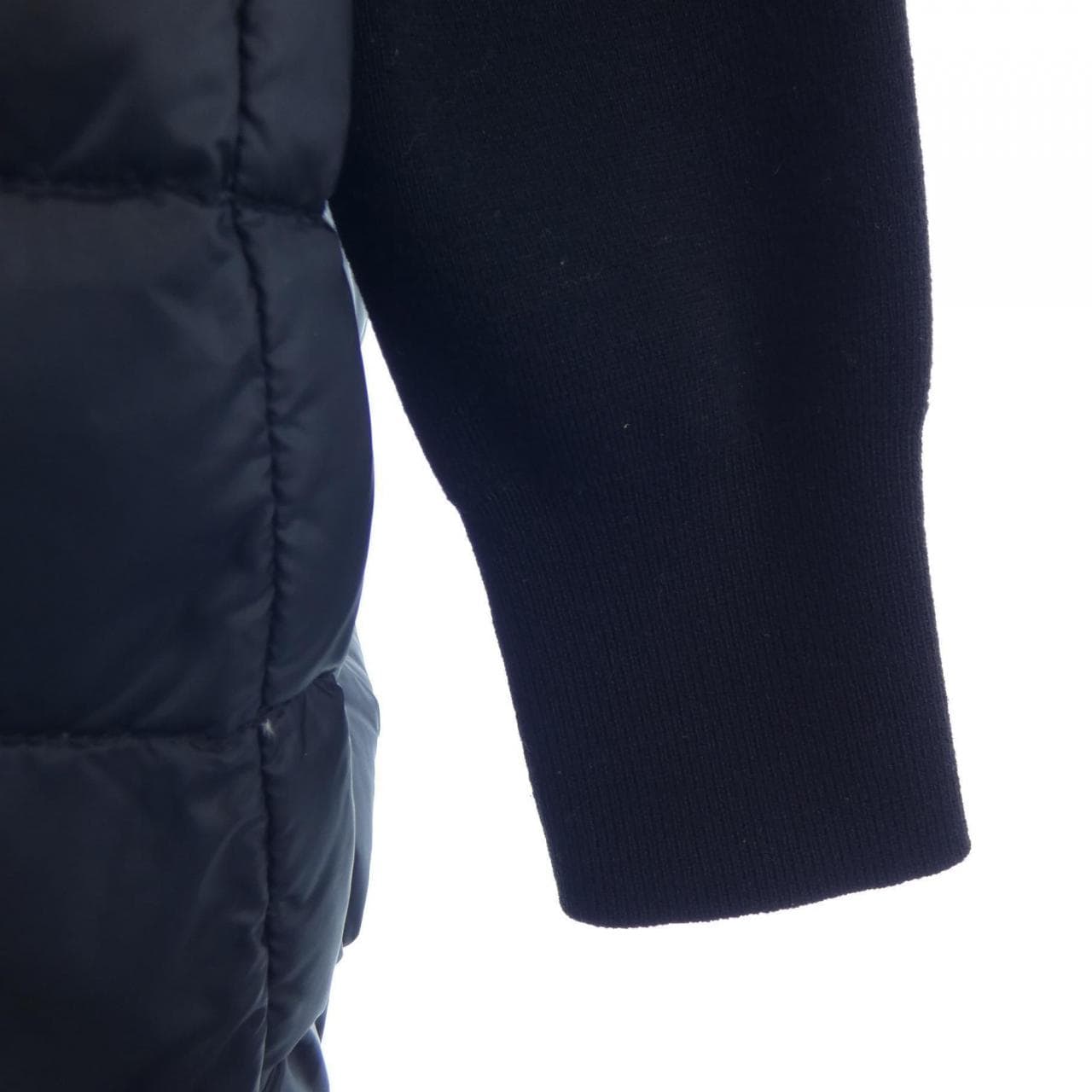 モンクレール MONCLER ダウンジャケット