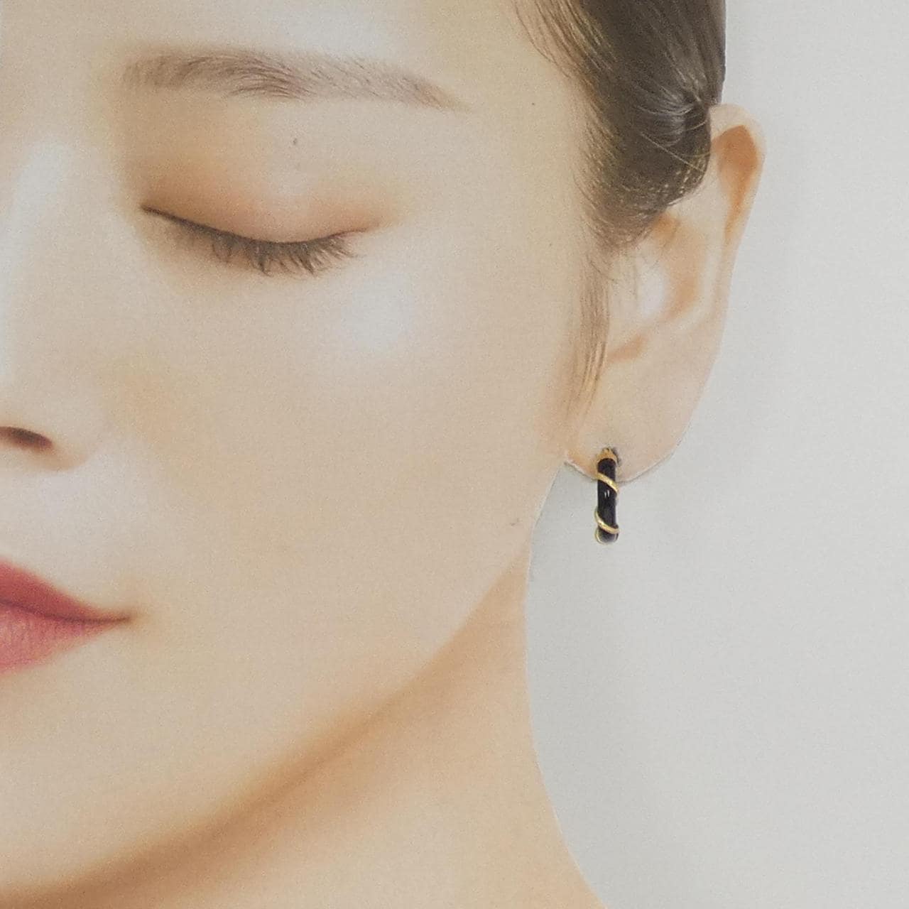 K18YG オニキス ピアス