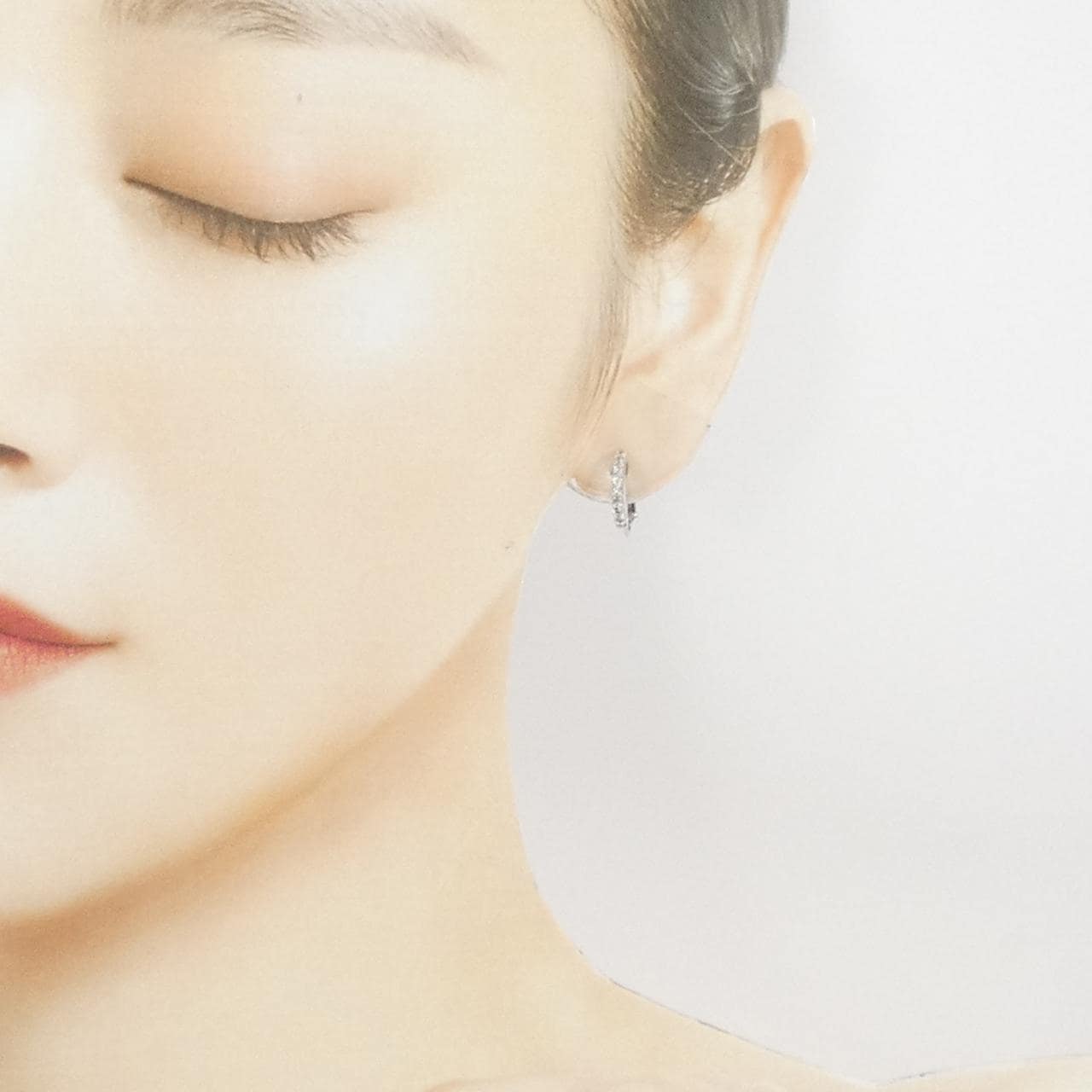 K14WG ダイヤモンド イヤリング