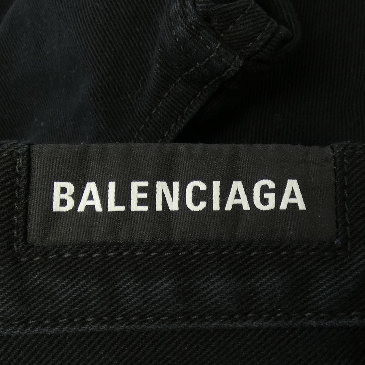 バレンシアガ BALENCIAGA 753212 TNW11 UNISEX ショートパンツ