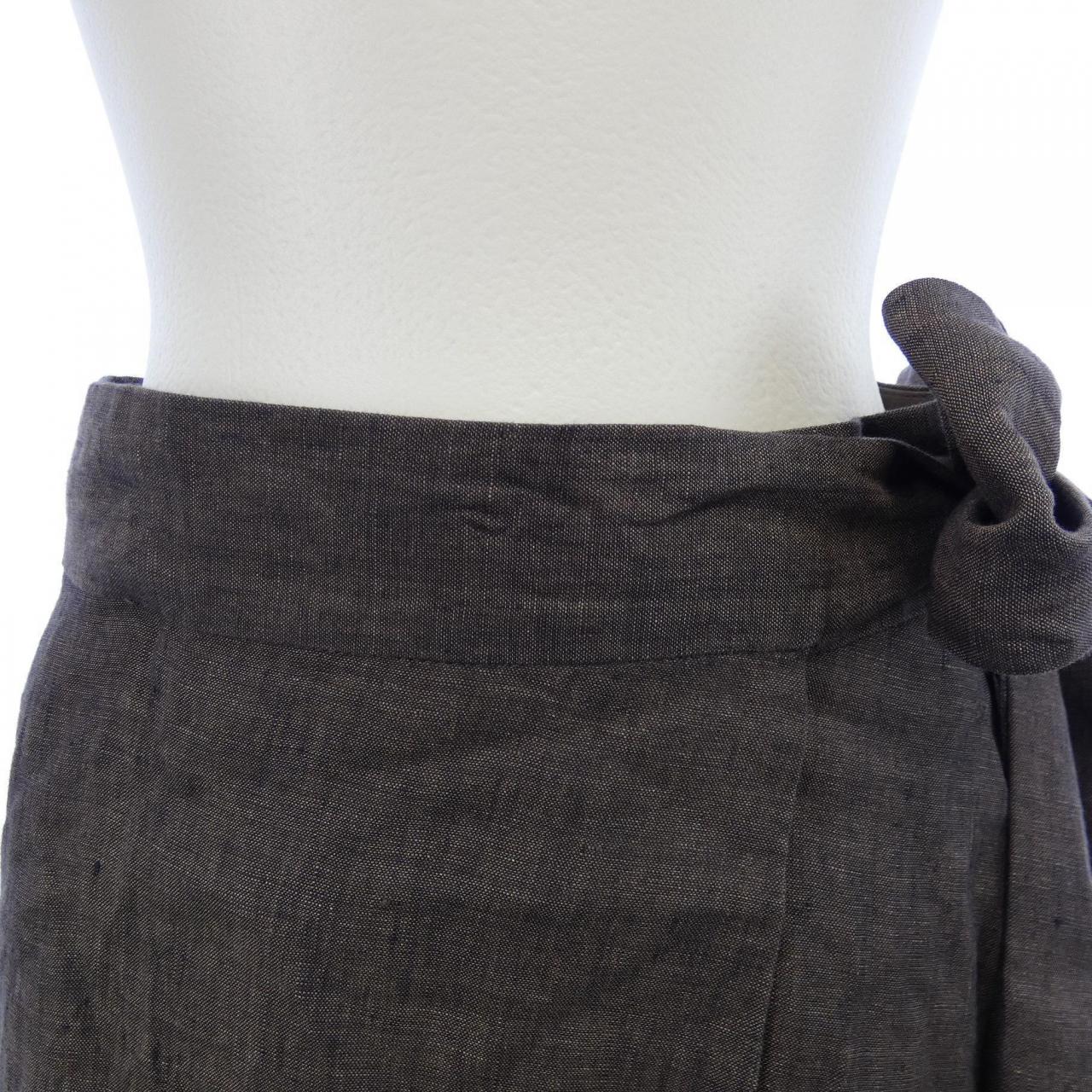 アール R スカート