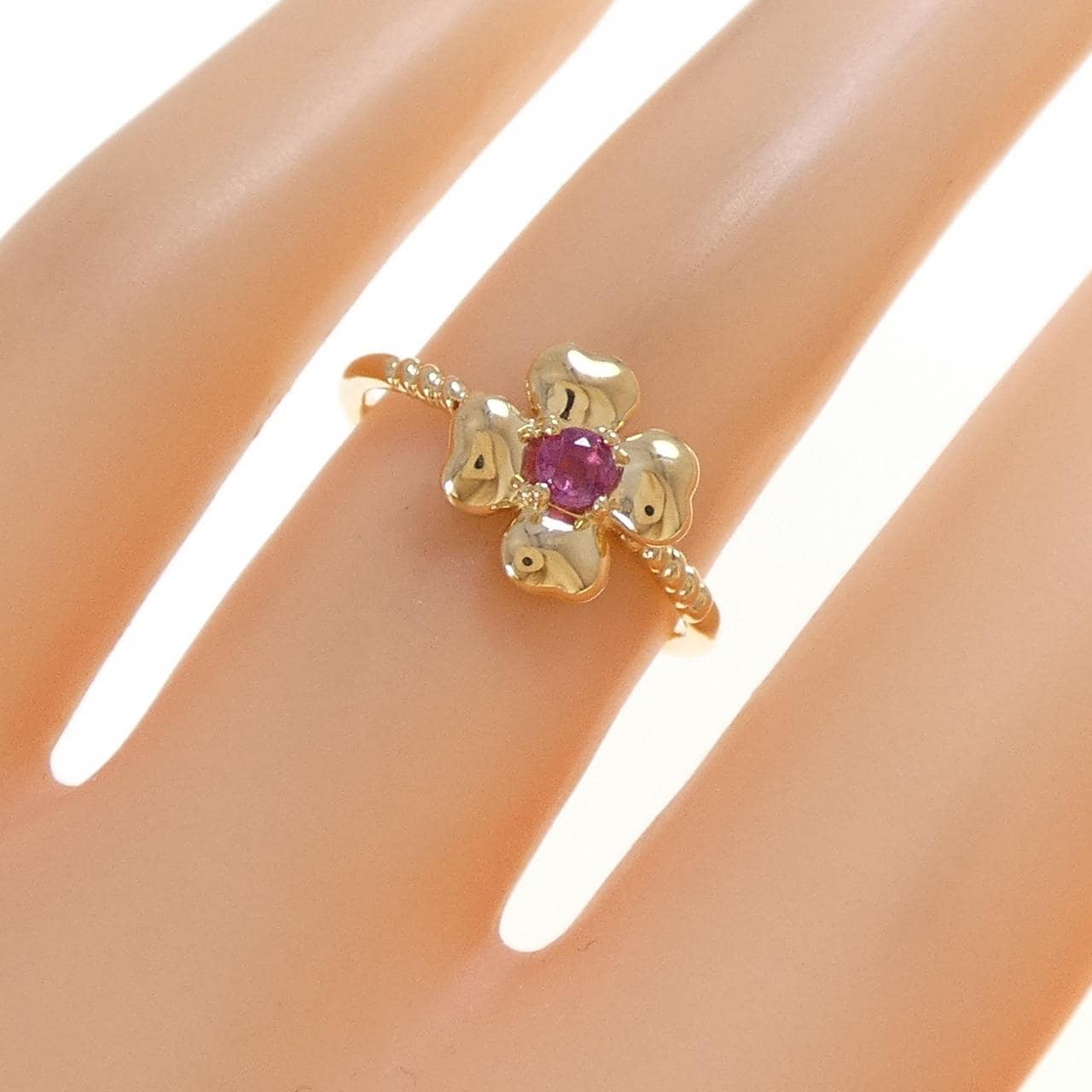 K18YG フラワー ルビー リング