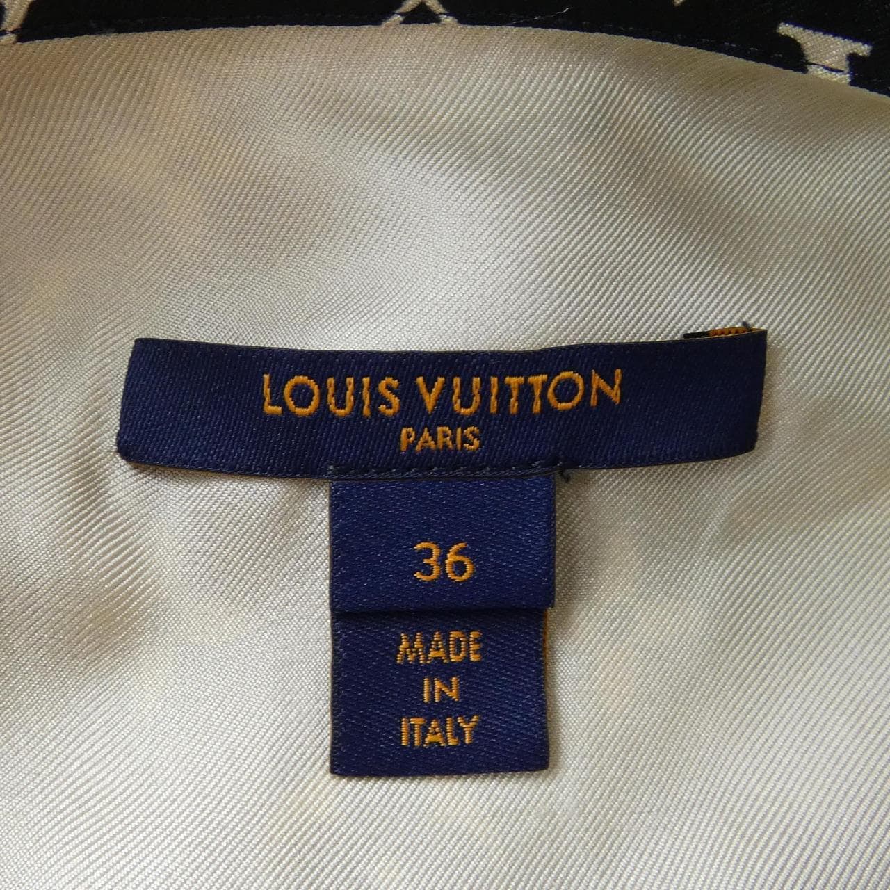 ルイヴィトン LOUIS VUITTON ストライプアクセントモノグラム FNTO89TR0 シャツ