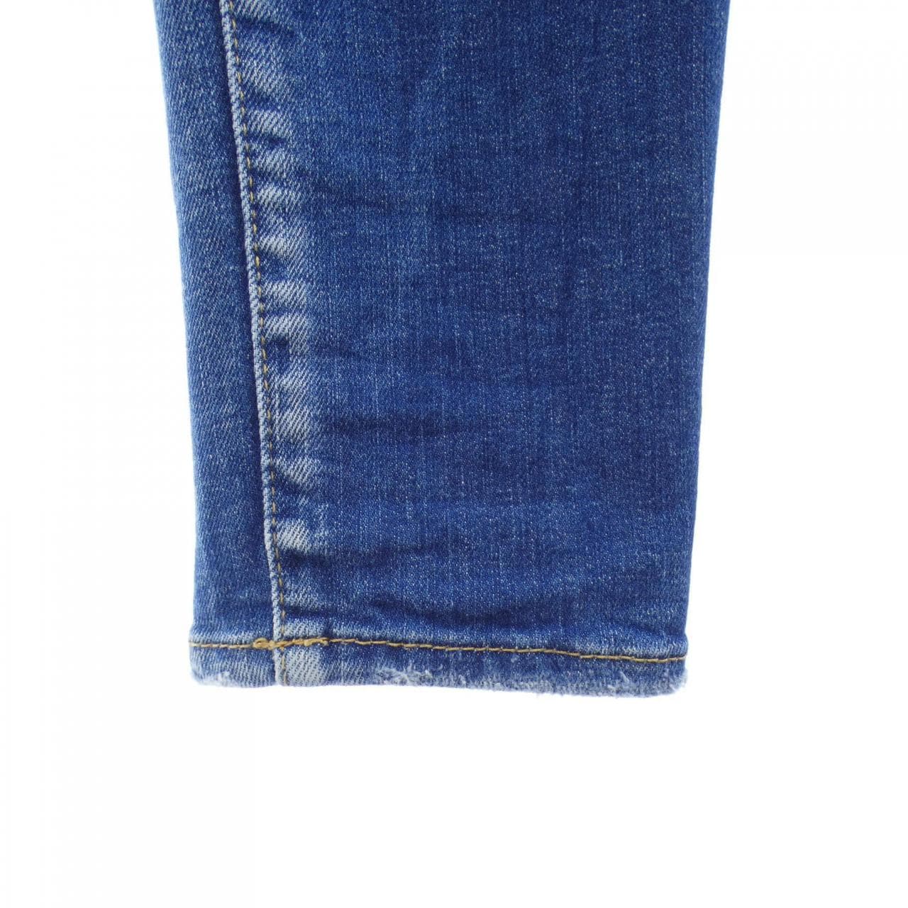 ディースクエアード DSQUARED2 S74LB1440 ジーンズ