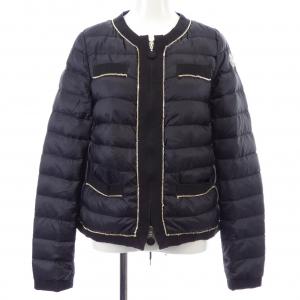 モンクレール MONCLER YAEKO ダウンジャケット