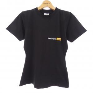 ヴェトモン VETEMENTS WA65TR312B Tシャツ