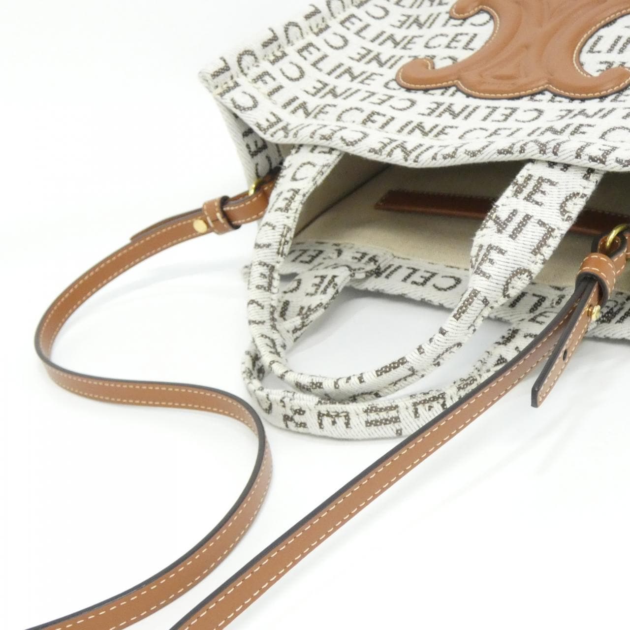 セリーヌ スモール カバ タイス 199162FEF バッグ