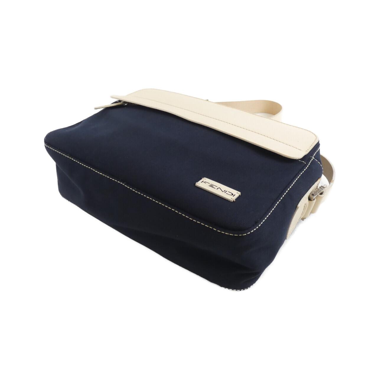 フェンディ 16428 ショルダーバッグ