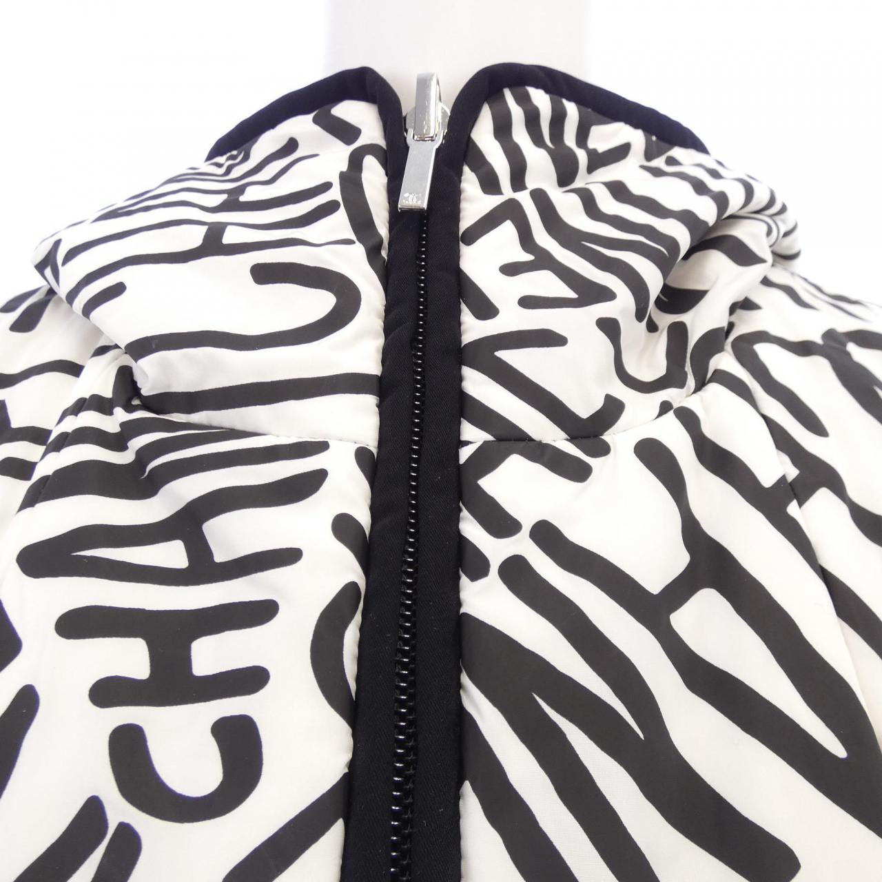 シャネル CHANEL P70625V62737 ダウンジャケット