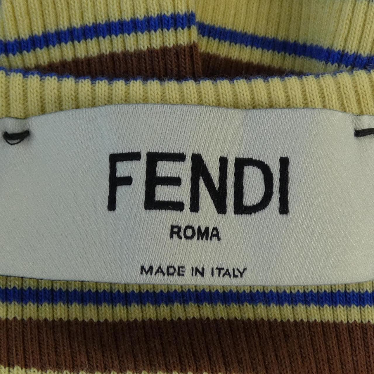 フェンディ FENDI FS8110 AW88 Tシャツ