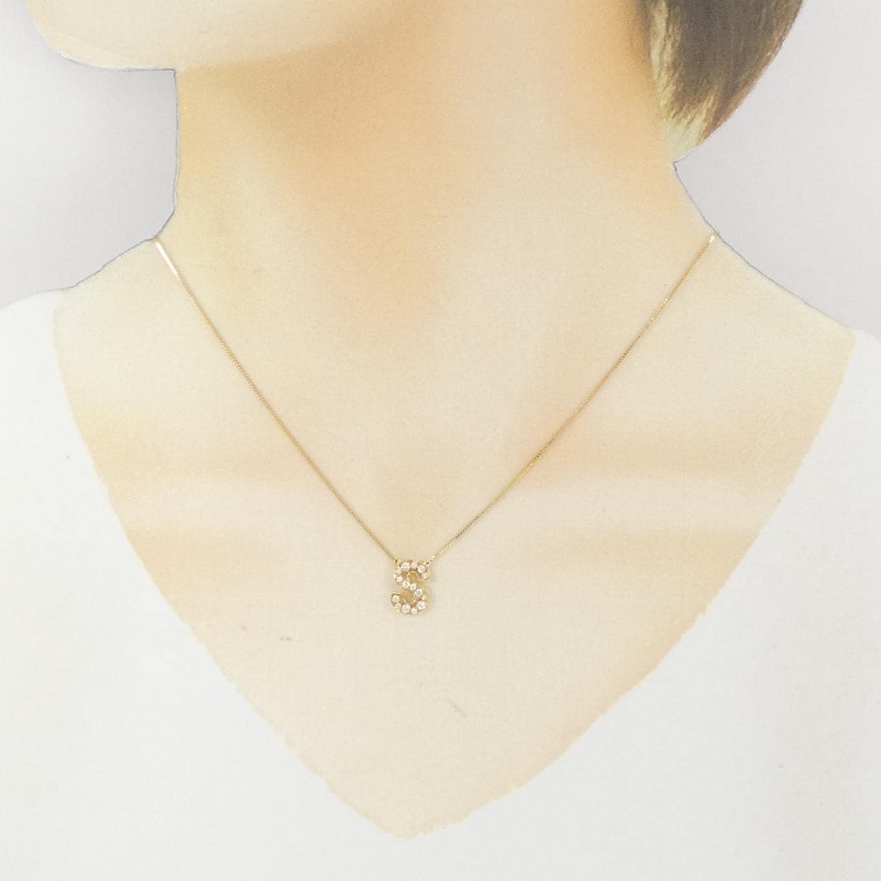 アーカー プルミエトワール イニシャル ネックレス 0.13CT
