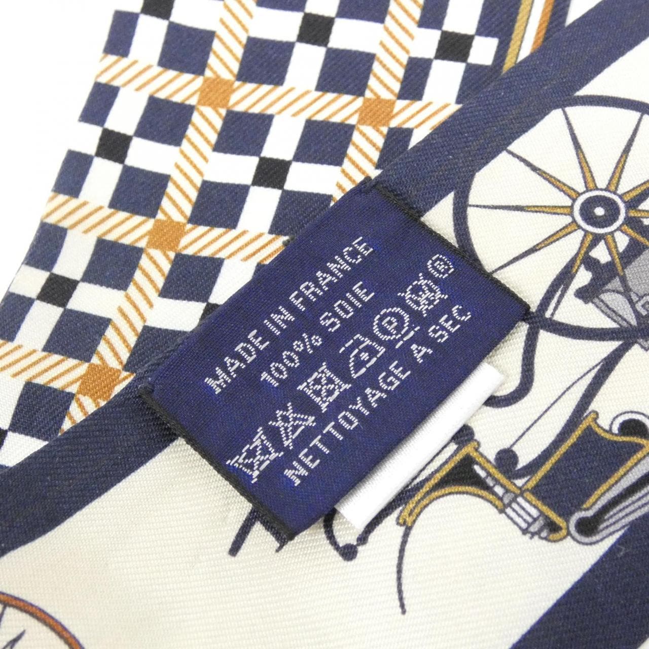 エルメス LES VOITURES NOUVELLE ツイリー 064108S スカーフ