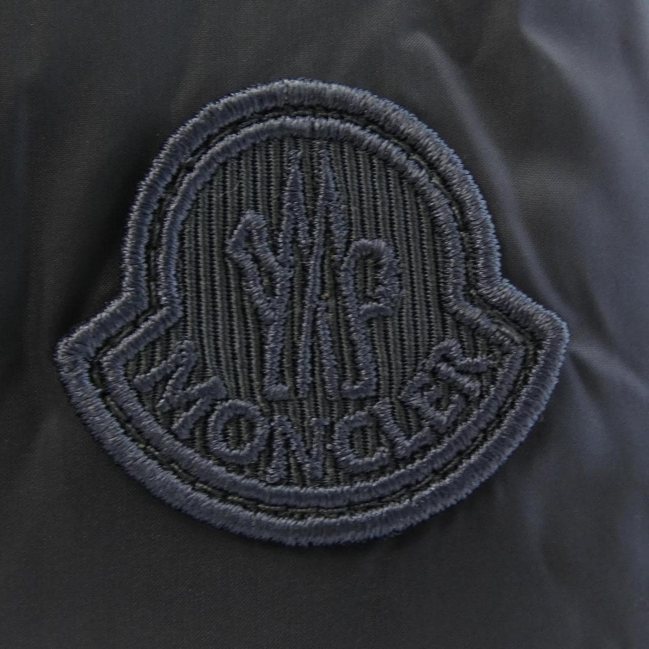 モンクレール MONCLER ダウンジャケット