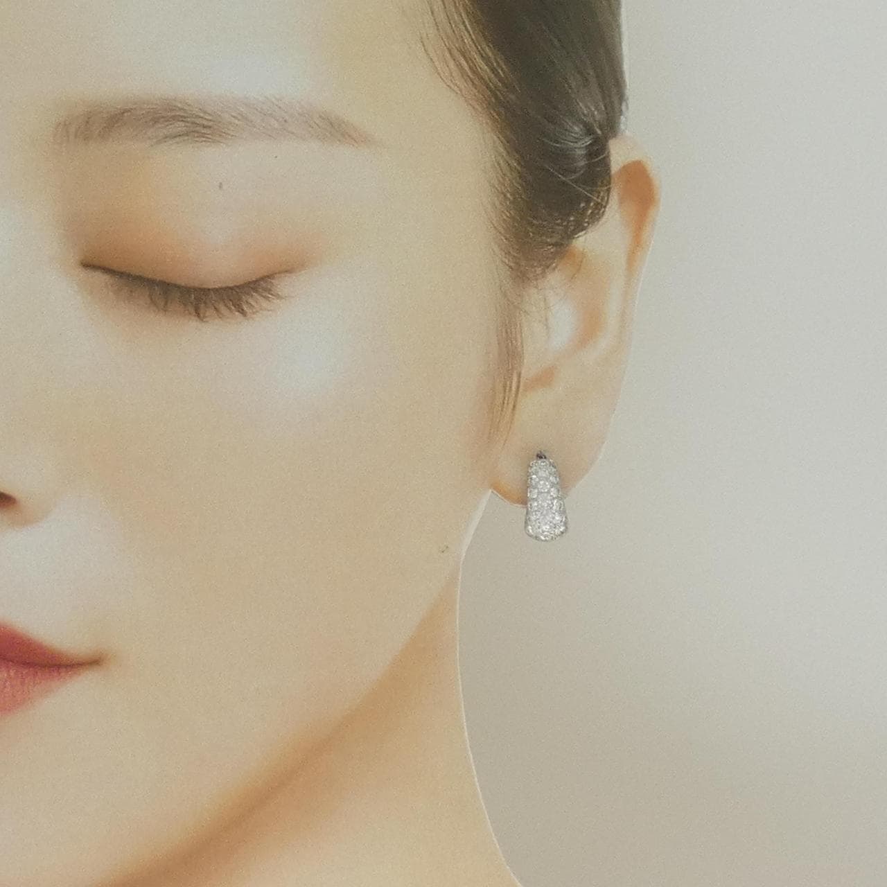 HARRY WINSTON钻石耳环