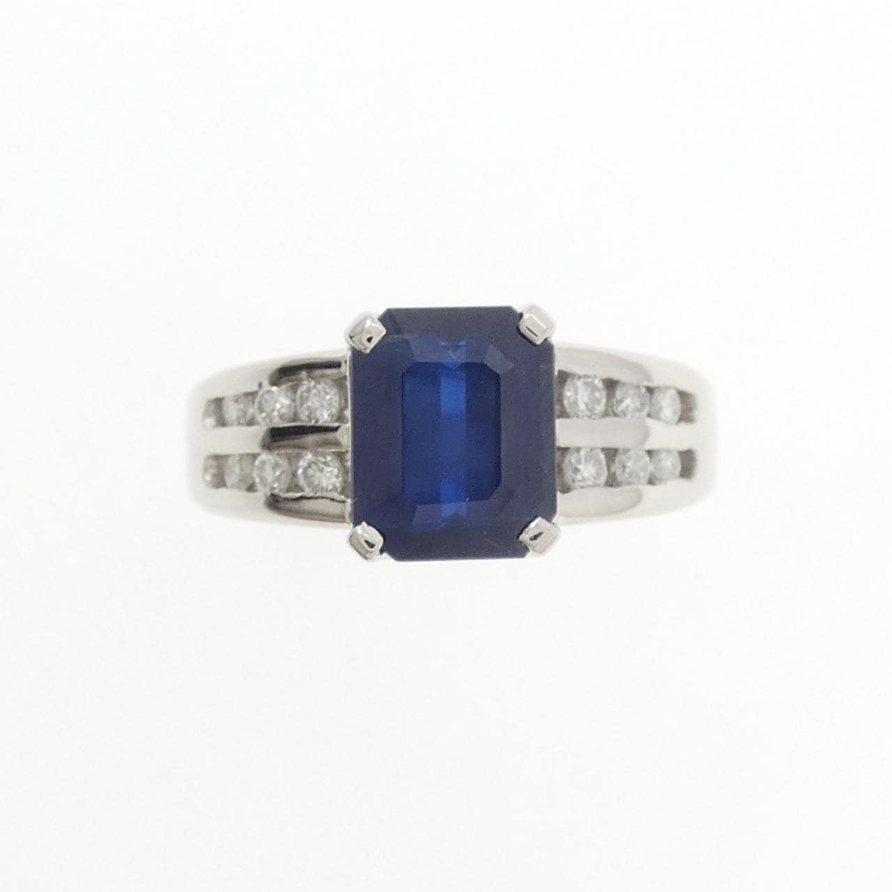 PT900 サファイヤ リング 2.29CT