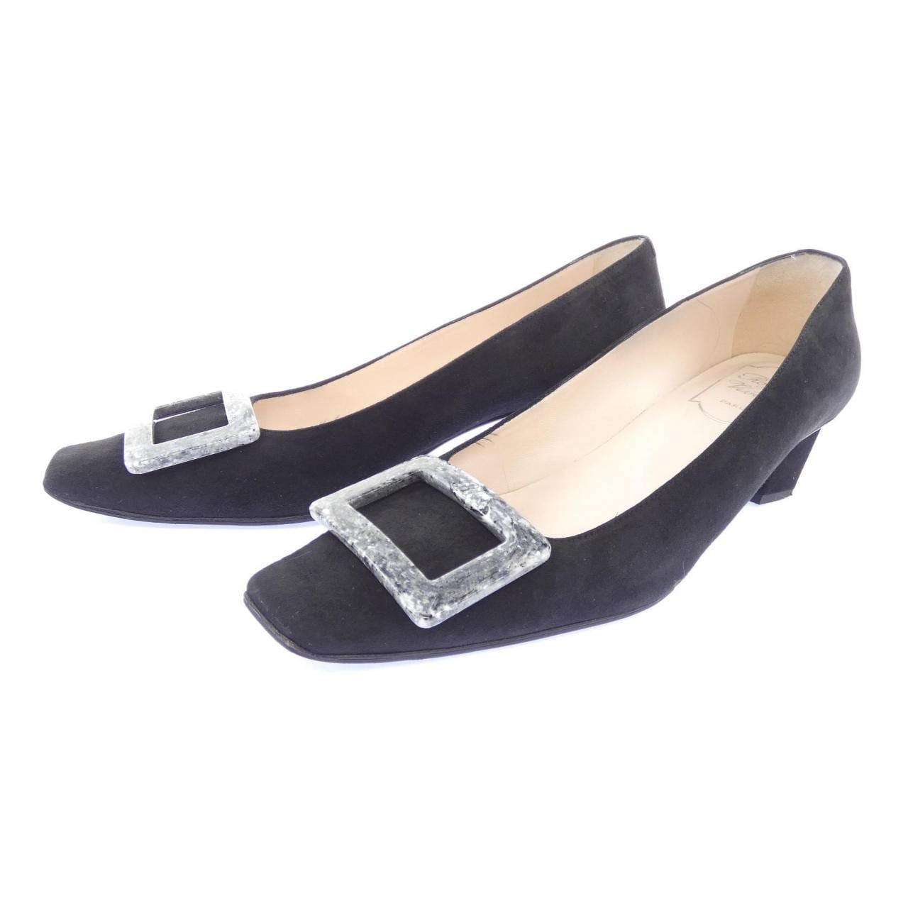 ロジェヴィヴィエ ROGER VIVIER パンプス
