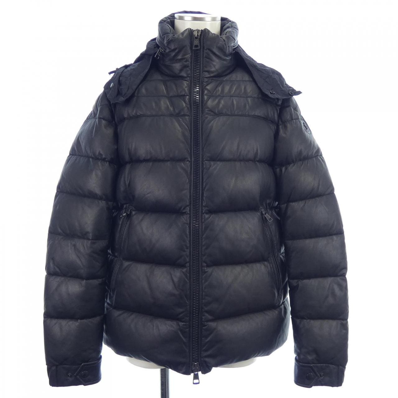モンクレール MONCLER ダウンジャケット
