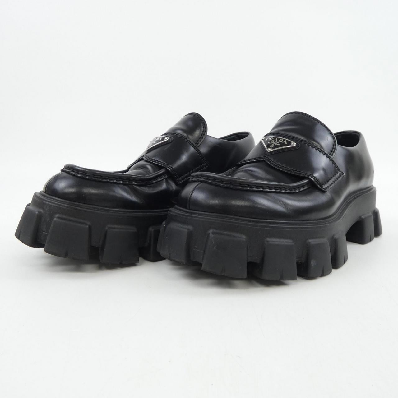 プラダ PRADA モノリスブラッシュドレザーローファー 2DE129 シューズ
