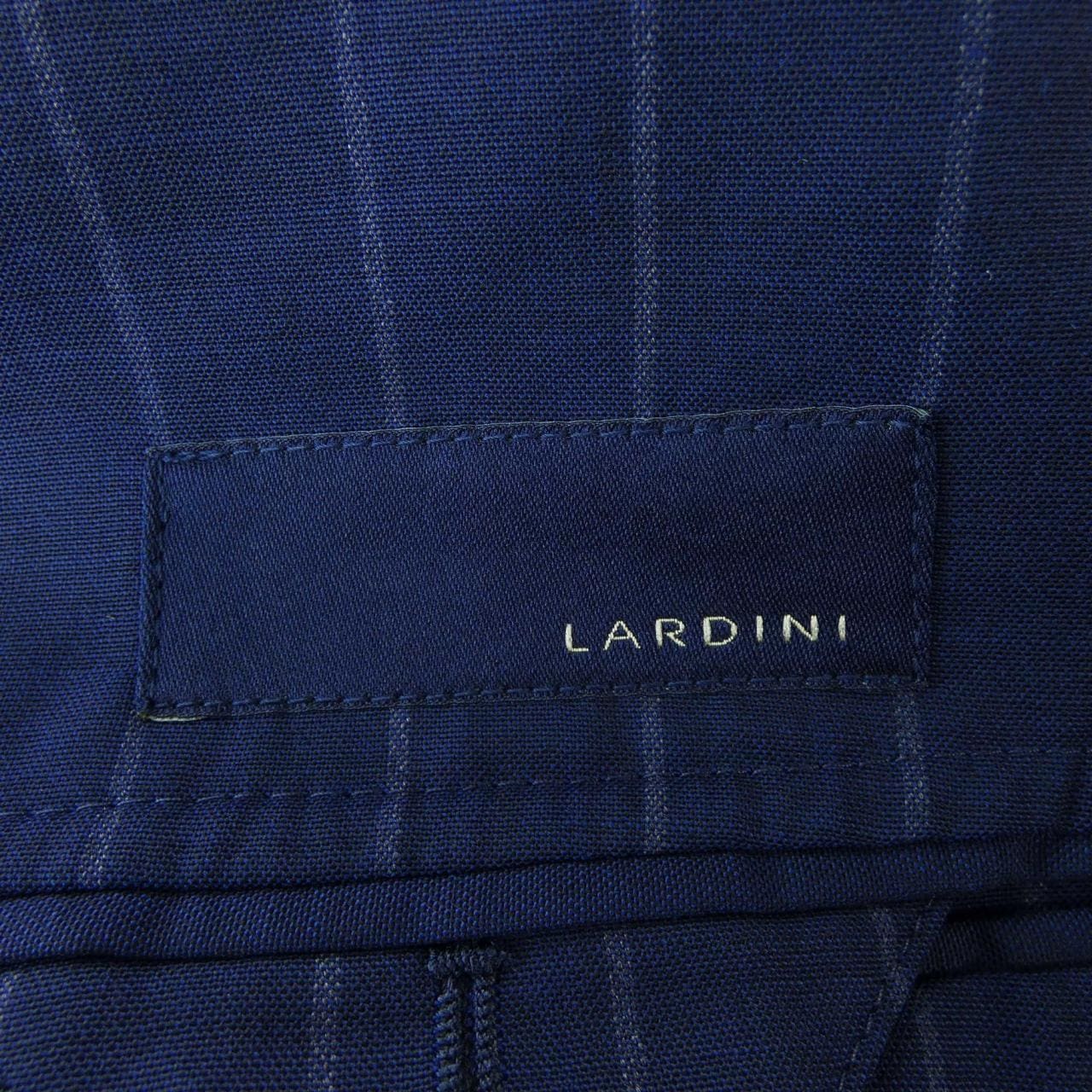 ラルディーニ LARDINI スーツ