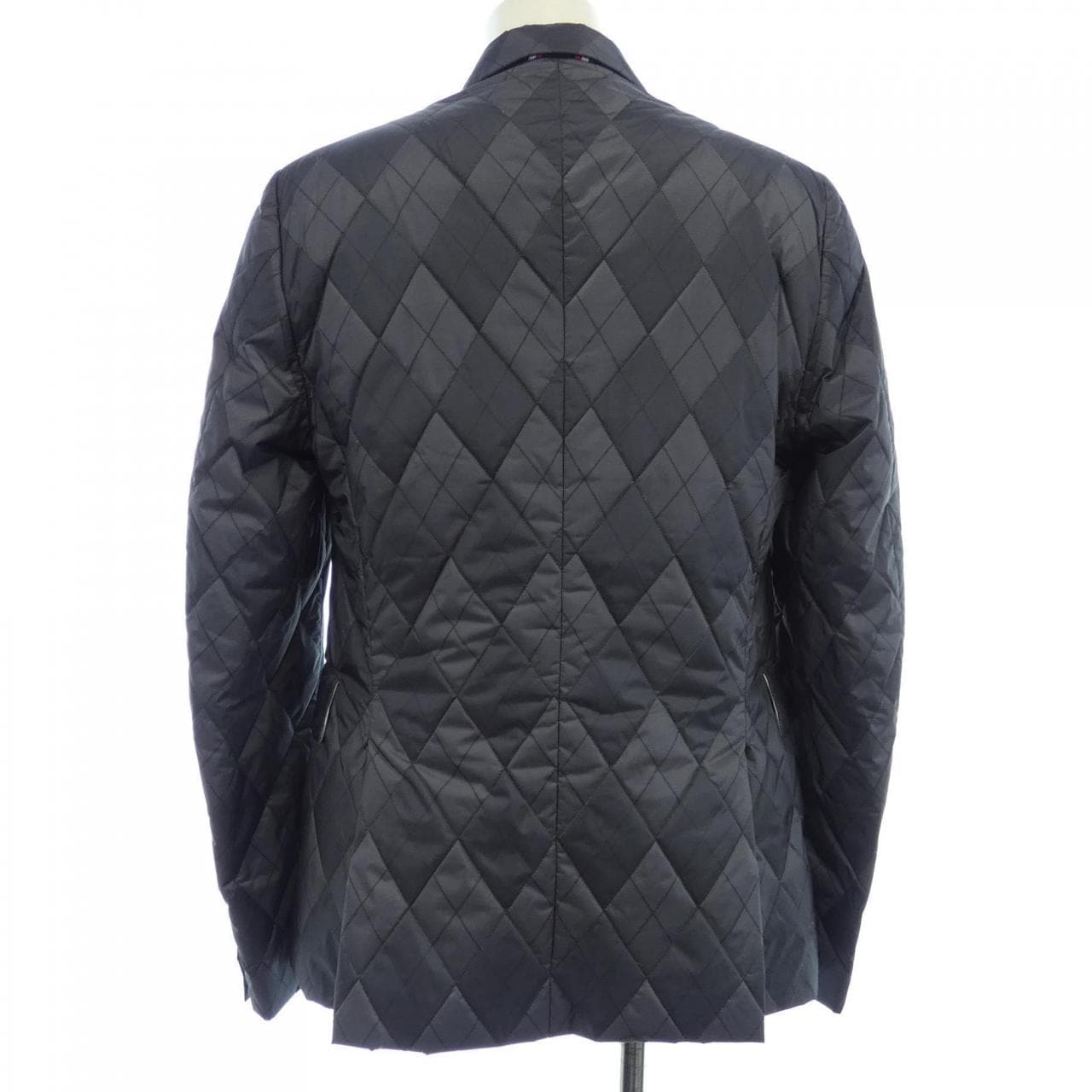 モンクレールガムブルー MONCLER GAMMEBLEU 23913000001 ダウンジャケット
