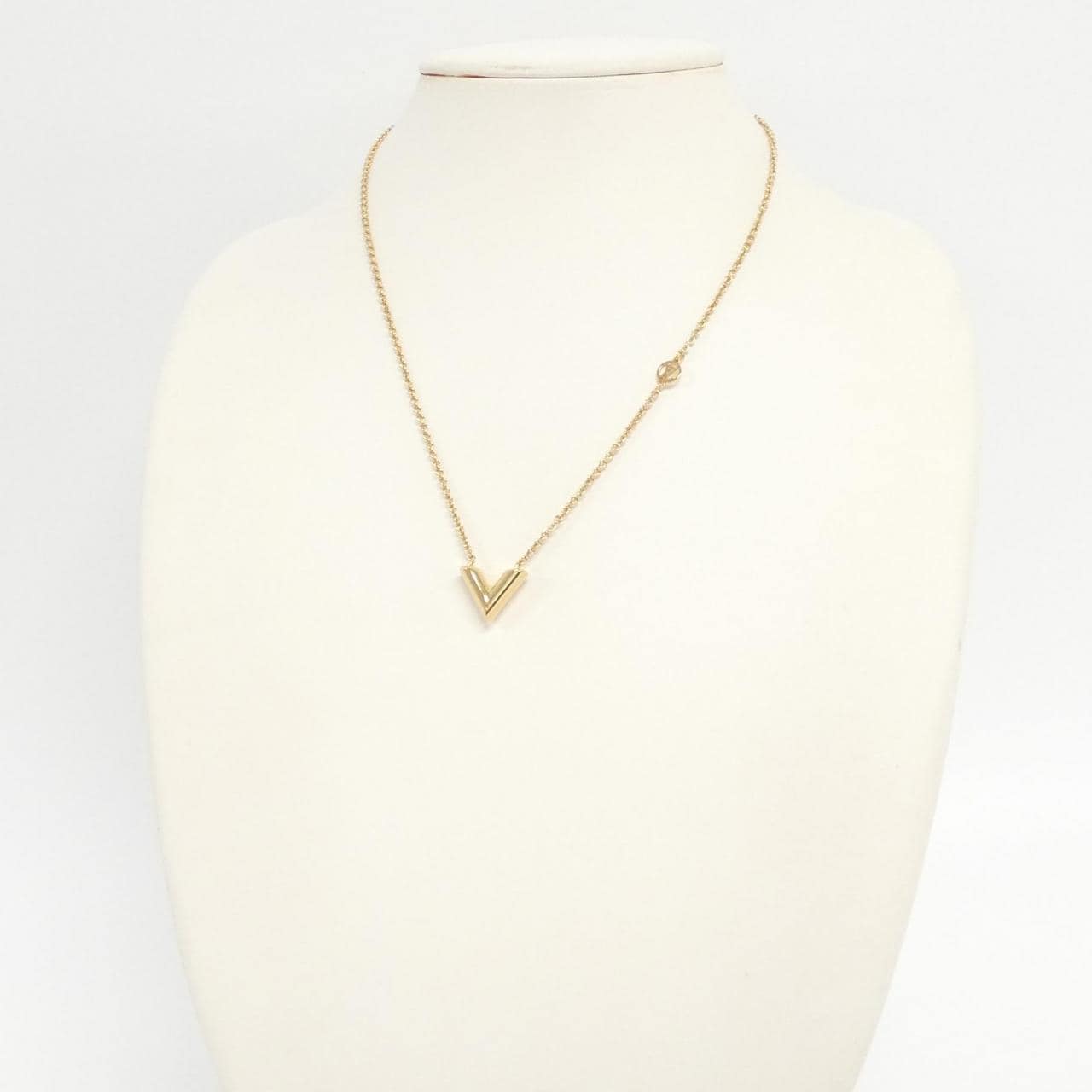 LOUIS VUITTON Necklace Essential V M00857 Necklace